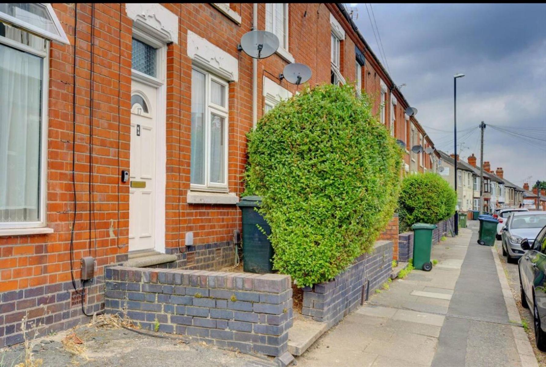 - 2br House - Free Parking - Garden * Coventry